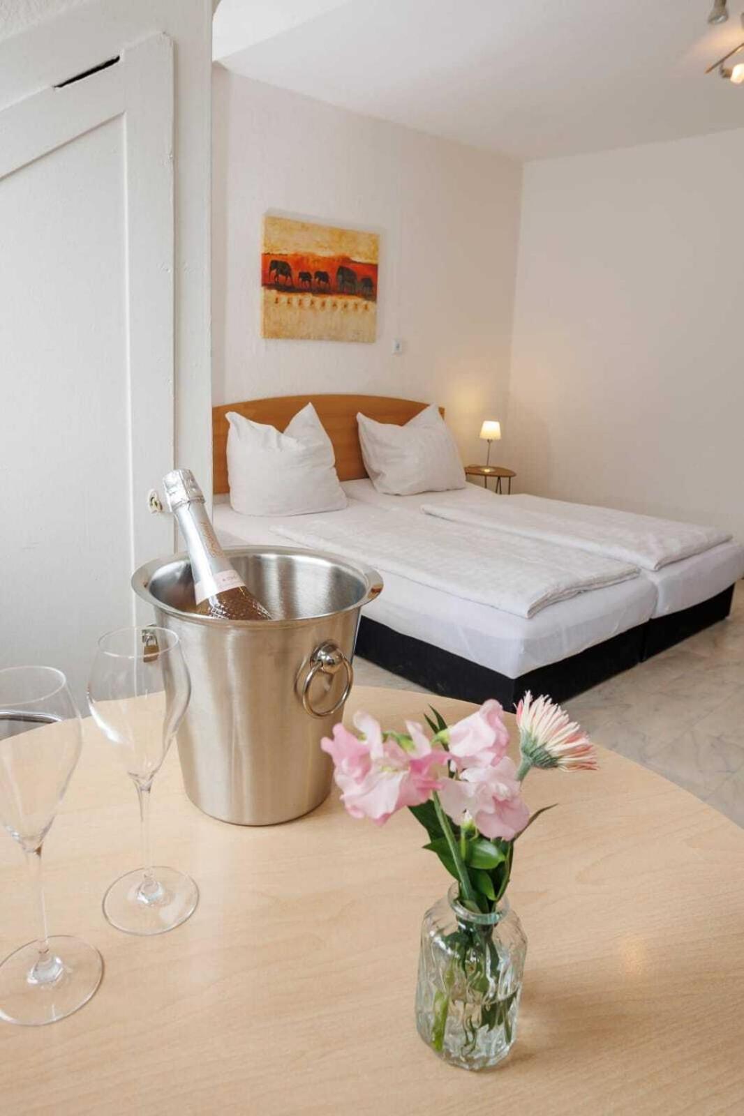 Danis Schlossschaenke Simmern Zimmer foto