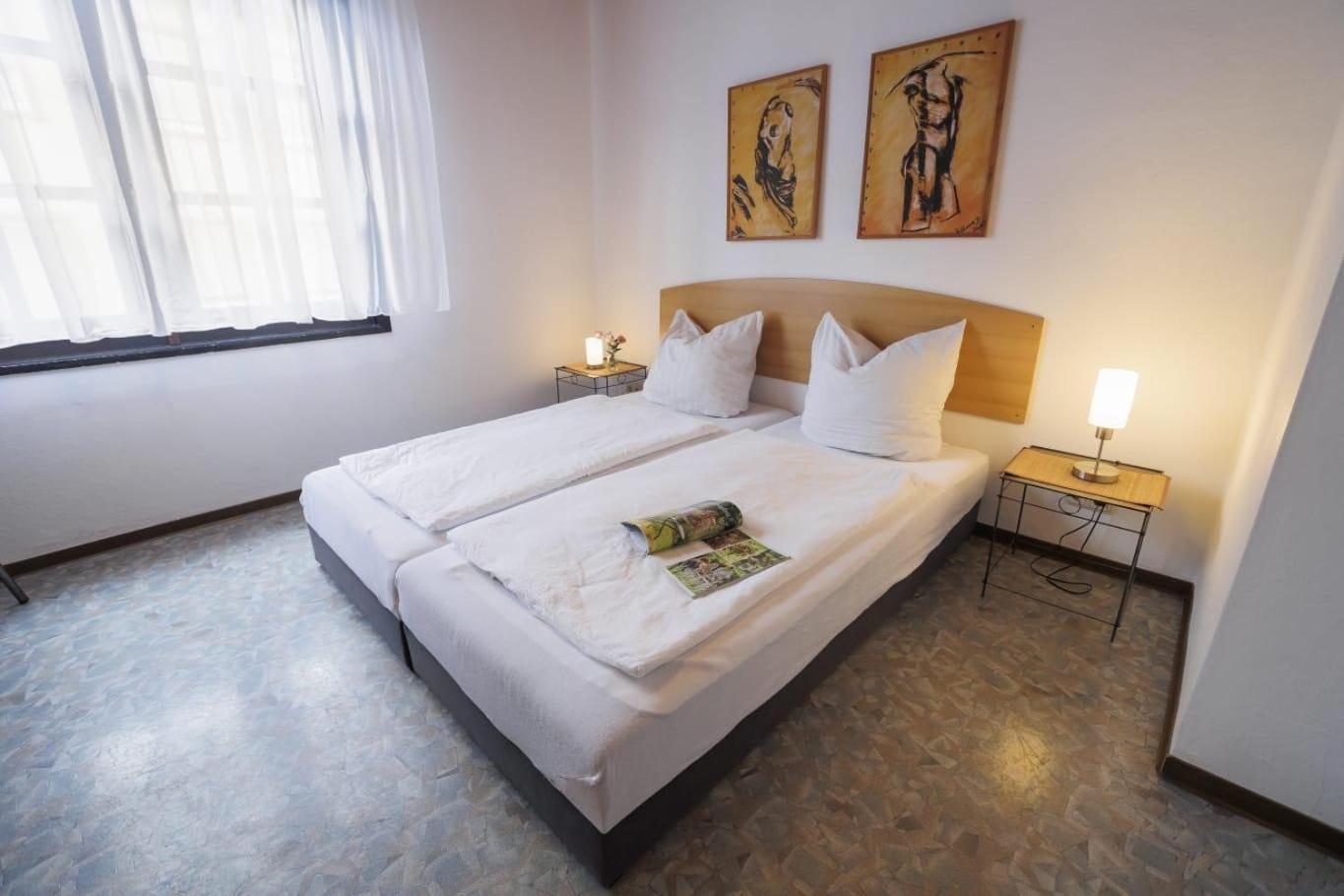 Danis Schlossschaenke Simmern Zimmer foto